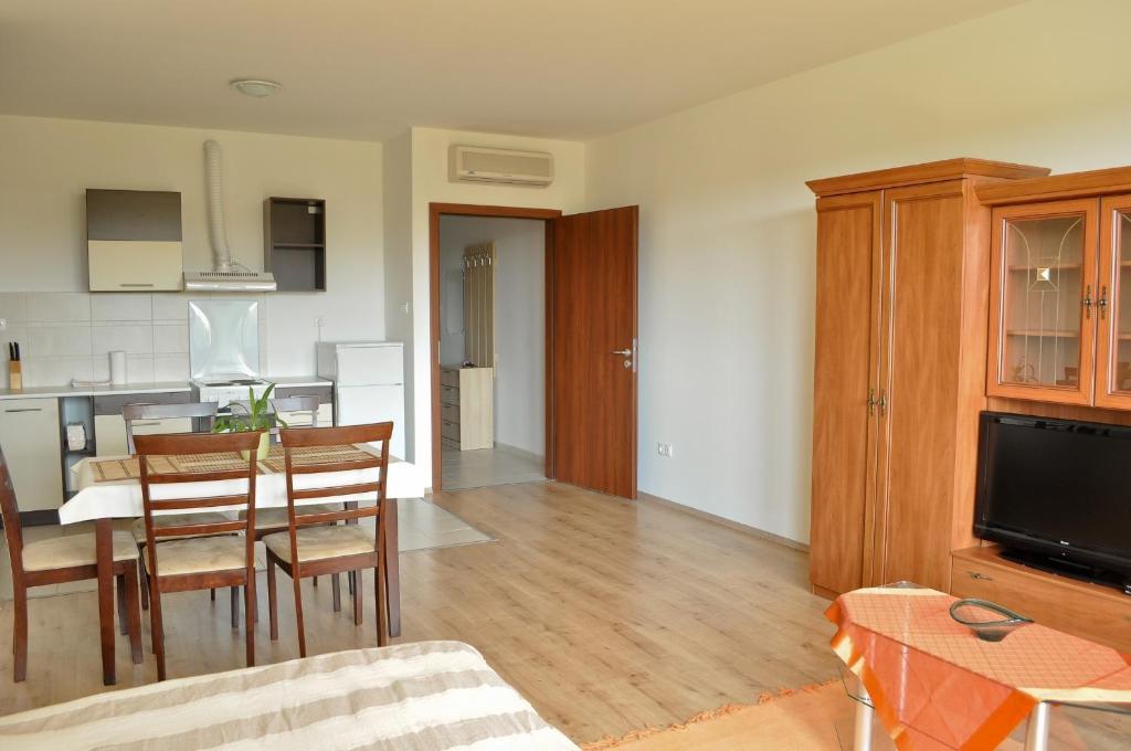Tisza Palota Apartmanok Szeged Room photo