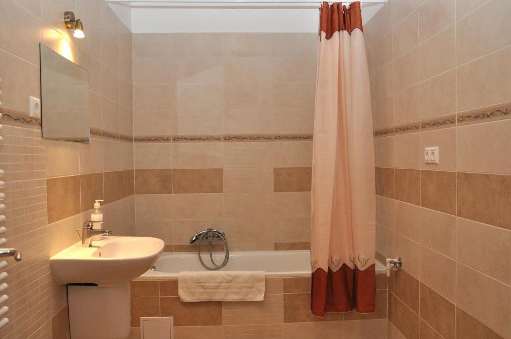 Tisza Palota Apartmanok Szeged Room photo